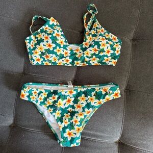Cupshe Green Floral Bikini